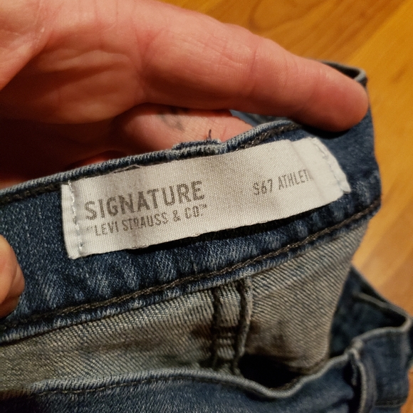 Levi's Signature S67 Athletic Jeans Men's Size 34 x 32 - Picture 2 of 7